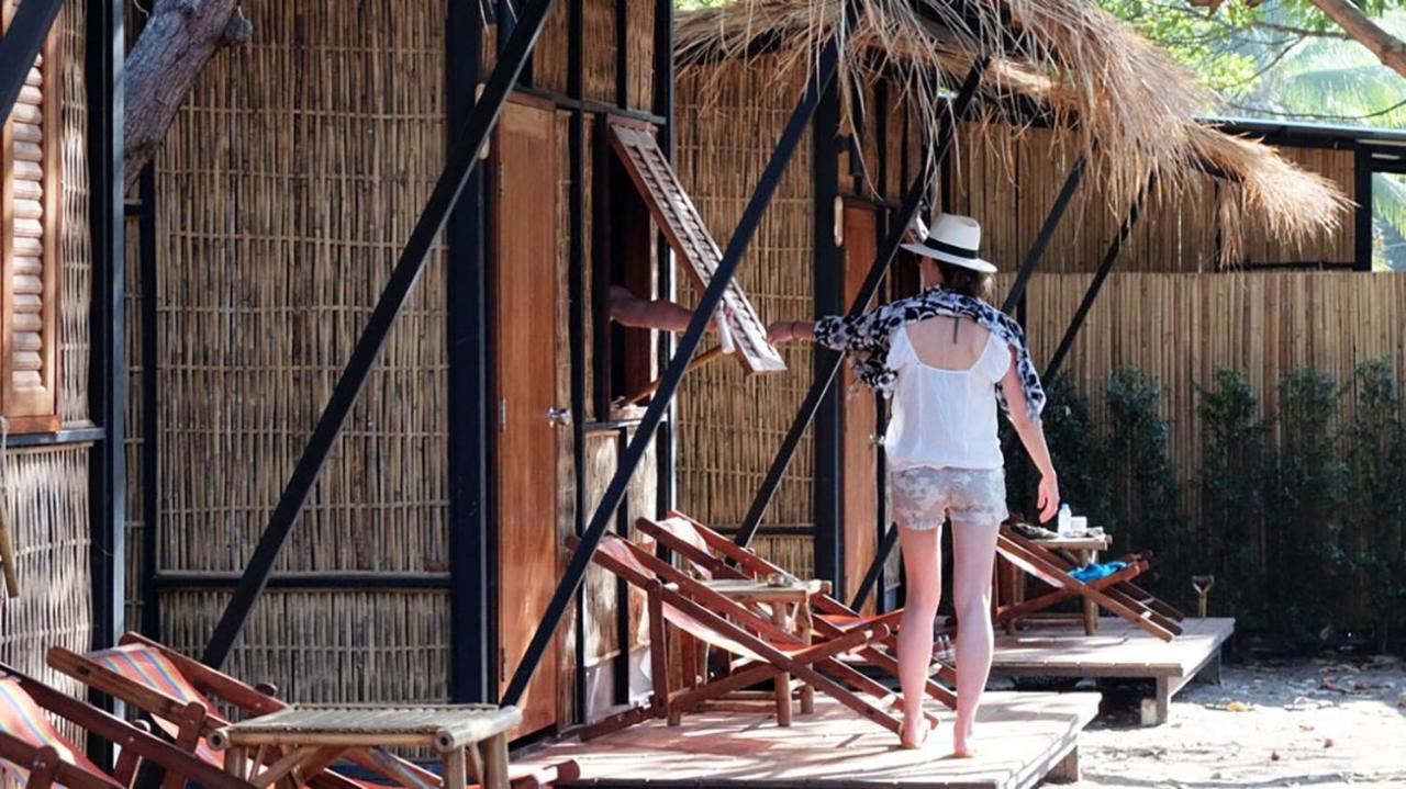 Little Hut Hotel Koh Phayam Exterior photo